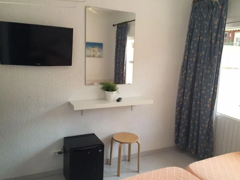 Hsr Gil (Adults Only) Hostel Palmanova