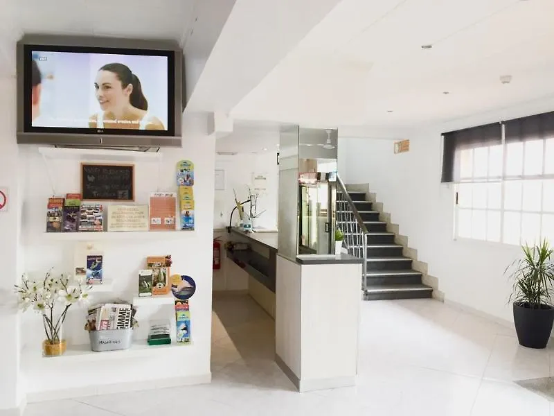 Hsr Gil (Adults Only) Hostel Palmanova Spanje