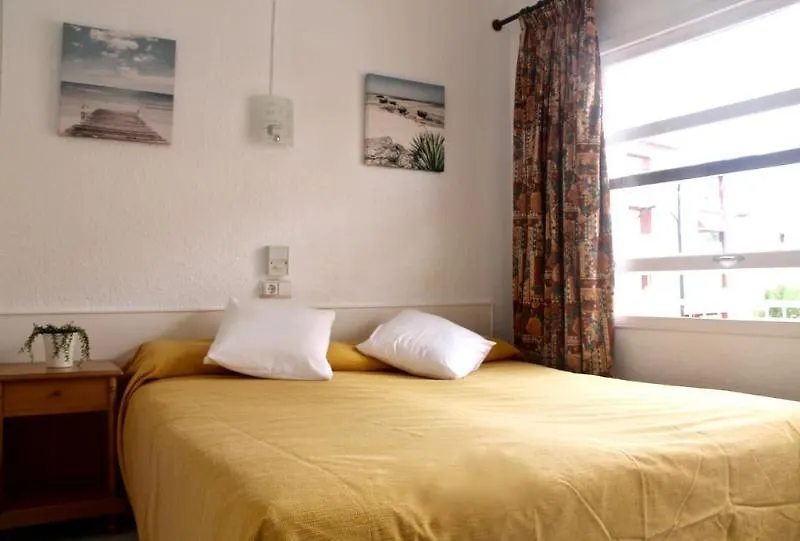 Hostel HR Gil Palmanova Spanien